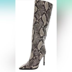 Steve Madden knee high boots. Olga Natural Snake. Women’s 10.